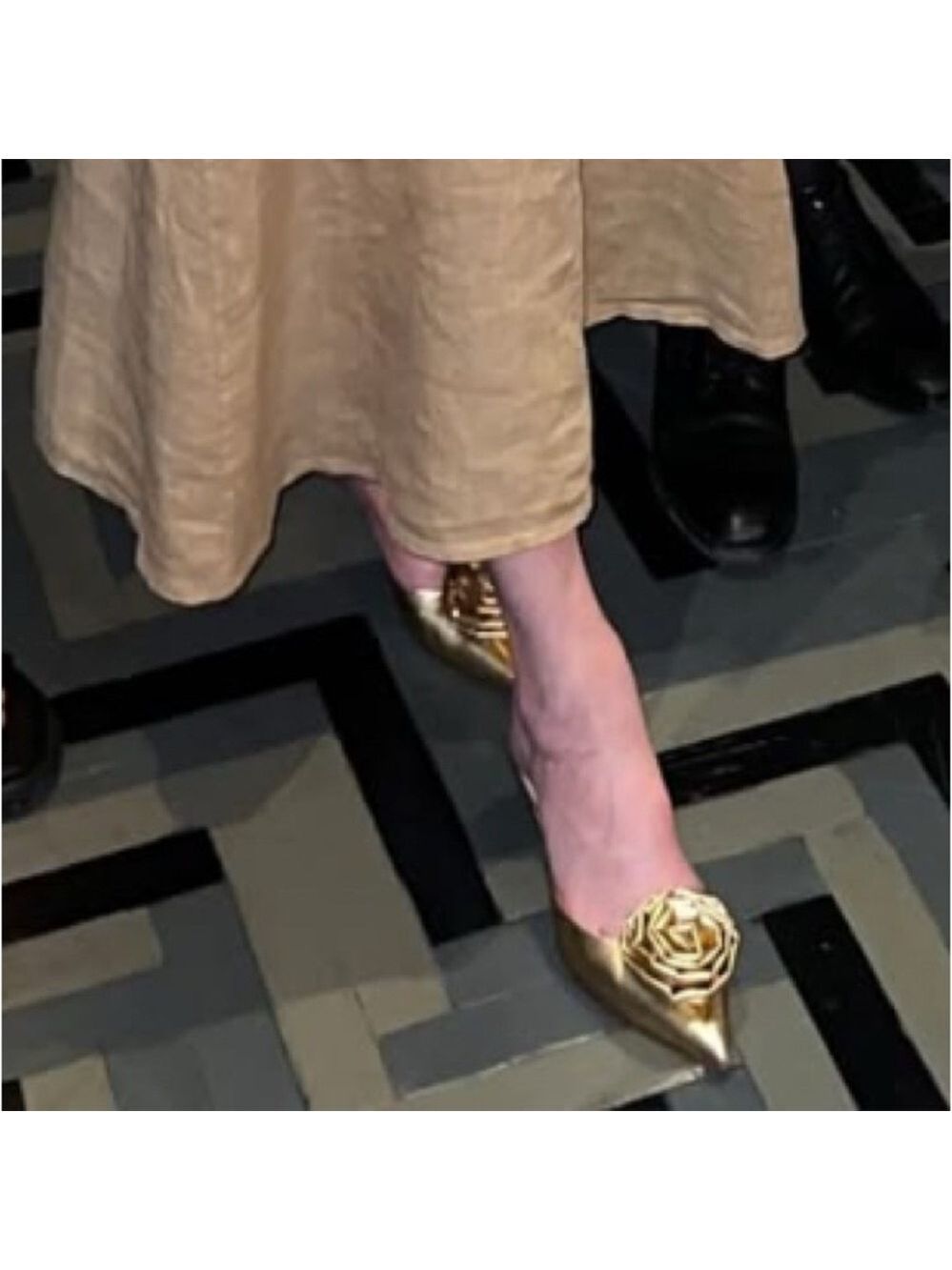 NWOB $129 Antonio Melani x Jennifer Sumko Jensy Metallic Flower Dress Mules - Picture 10 of 10